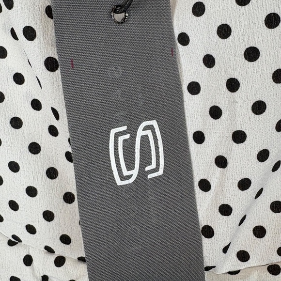 NWT Sans Souci White with Black Polka Dots Wide Neck Off Shoulder Crop Top - Picture 7 of 15